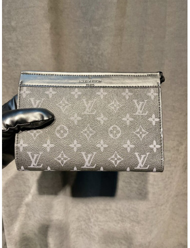 LOUIS VUITTON ÇANTA
